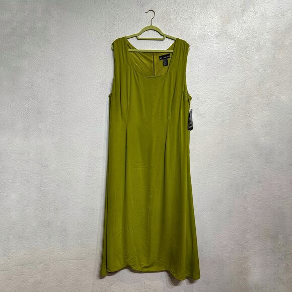 Mile Gabrielle Green Midi Dress Sz 24 NWT - Picture 1 of 11